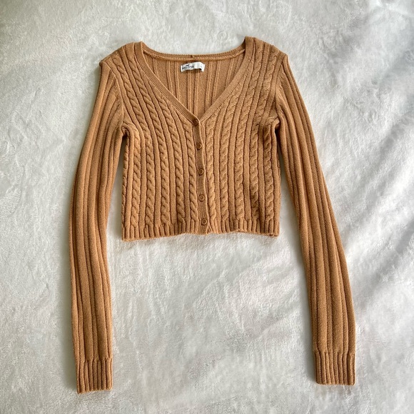 Hollister Cable Knit Cardigan - Picture 1 of 5